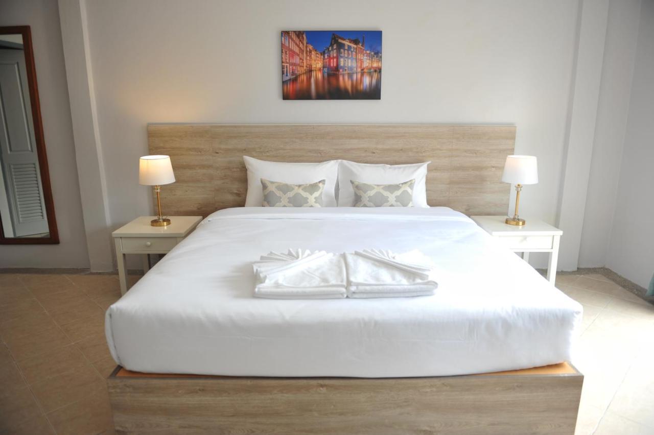 Drop Inn Бангкок Экстерьер фото